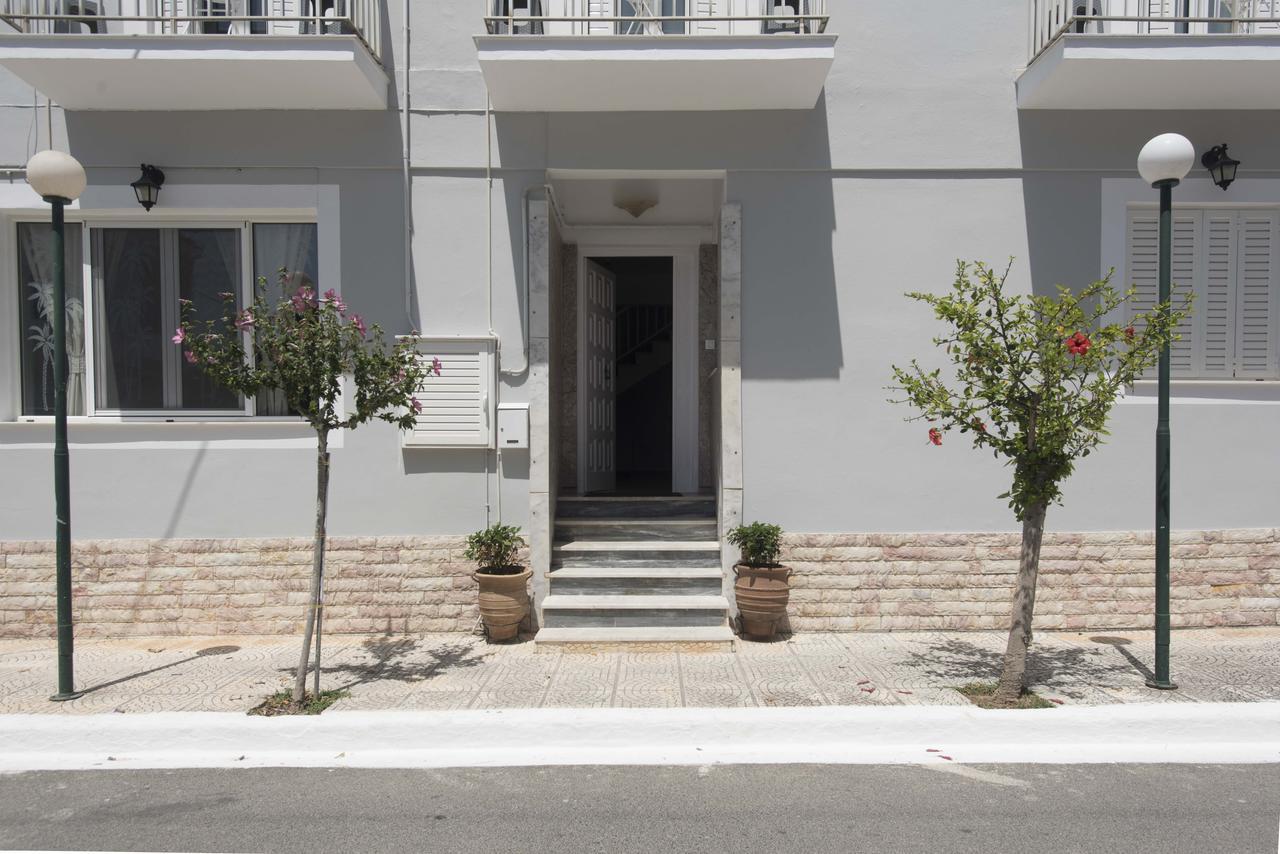 Hotel Finikas Methoni  Exterior photo