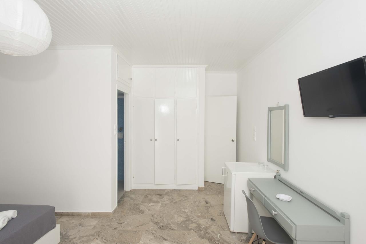 Hotel Finikas Methoni  Exterior photo